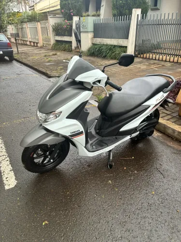 VENDE-SE YAMAHA FLOU 2023
