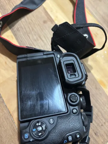 VENDO CANON EOS R10 + CANON EF 85mm f/1.8 Usm + Adaptador EF/RF