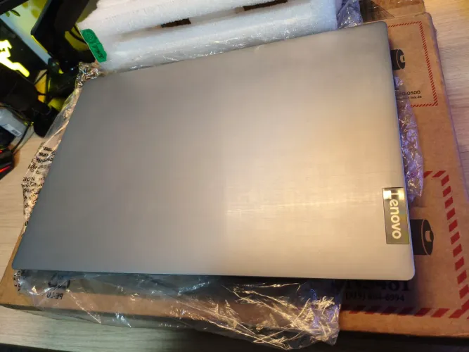 Notebook Core i7 10° Gen 8GB RAM 256GB SSD LENOVO