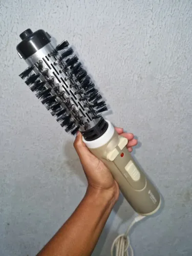 Escova secadora giratória + babyliss 