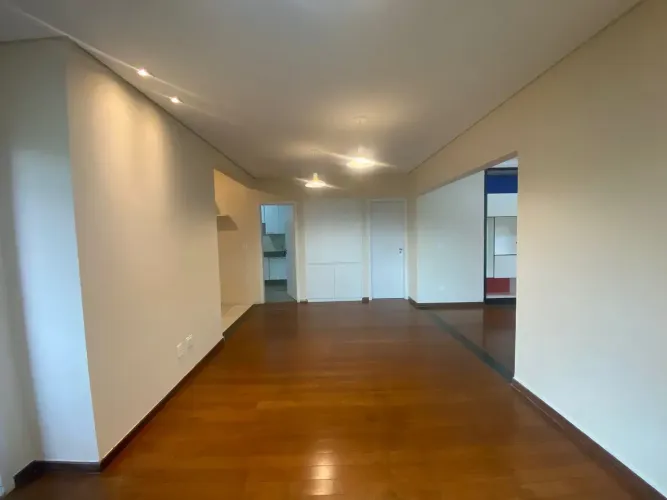 APARTAMENTO A VENDA, 02 QUARTOS, 02 VAGAS