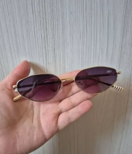 Óculos de sol retro 