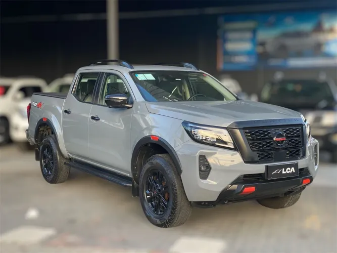 Nissan Frontier Pro4x CD 4X4 2.3 Bi-TB Die. AUT 2024