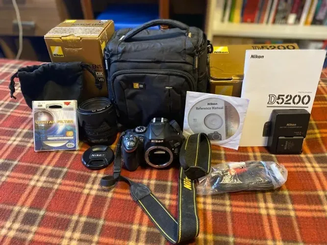 Nikon D5200 + 18-105mm ORIGINAL | KIT COMPLETO + ACESSÓRIOS | ~7.000 cliques