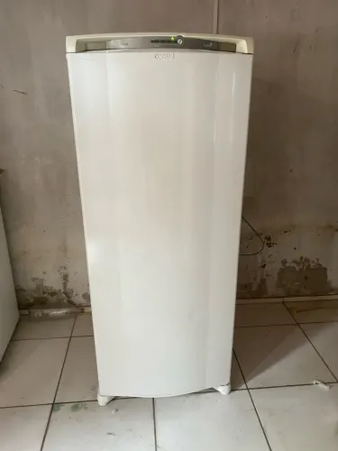 Geladeira cônsul gelo seco