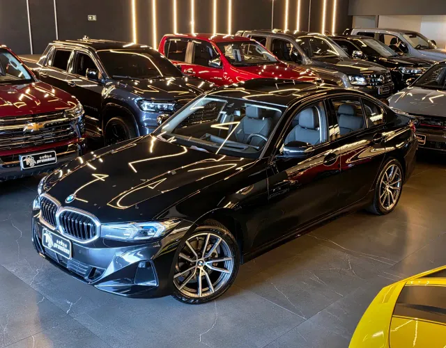 BMW 320I A 2.0 Turbo/activeflex 16V 184cv 4P 2024