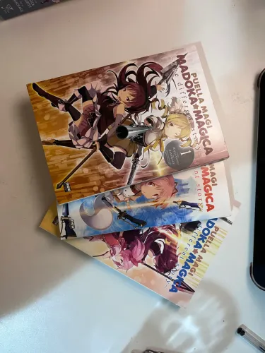 3 mangás madoka magica