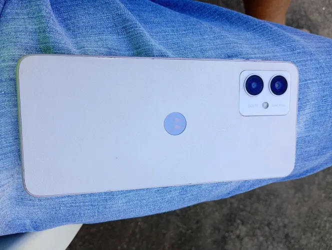 Celular moto g14 não pega os dados móveis só wi-fi 