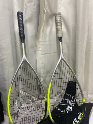 Raquete de Squash Dunlop HyperFibre XT Revelation 125 