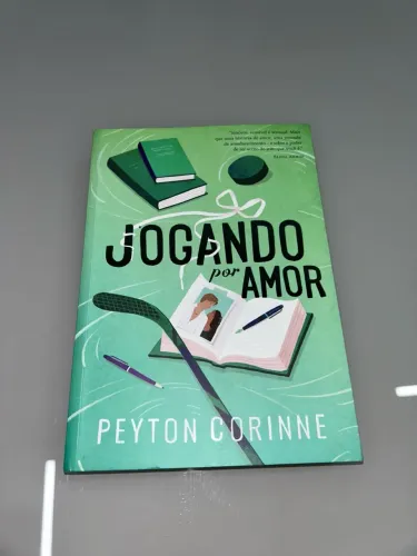 livro de romance, jogando por amor, de peyton corinne