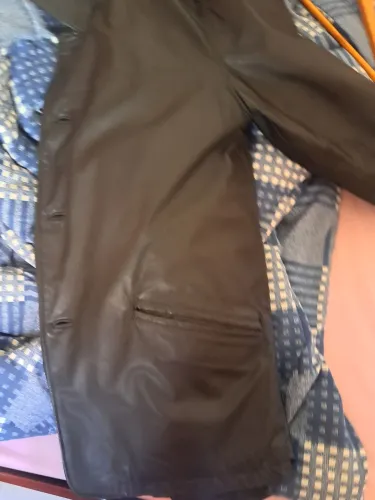 Vendo blazer gg preto em couro 