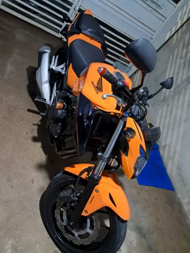Vende se moto cb500f topp