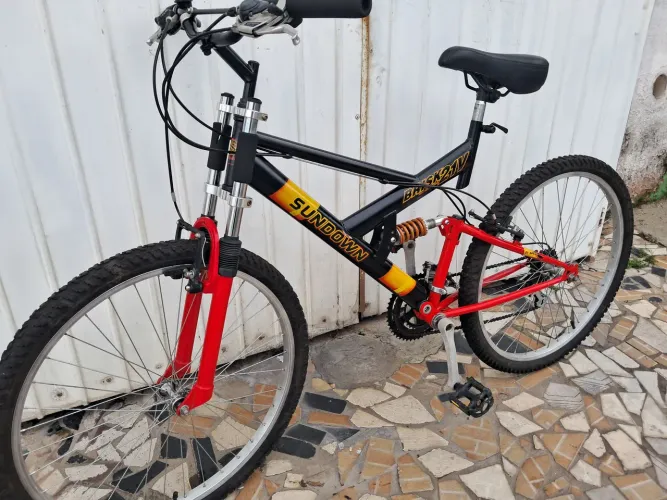 Bicicleta Aro 26 Sundown Brisk 21v Kit Shimano!Dupla Suspensão,Freios V-Brake