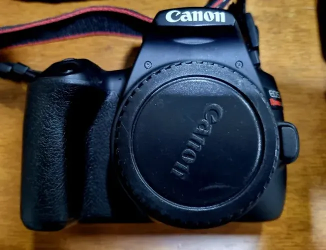 CANON SL3 + 3 Lentes + kit