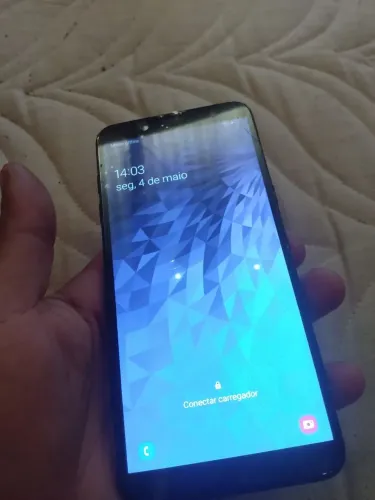 Samsung j8