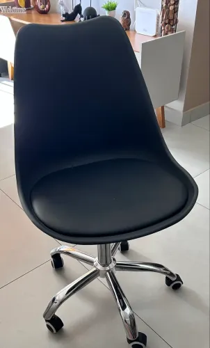 Vendo cadeira giratória