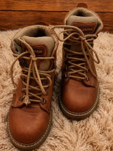 Bota de couro