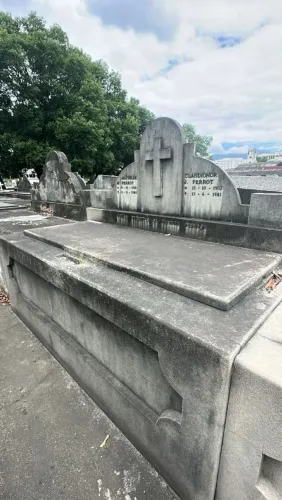 Jazigo Perpétuo Cemitério Caju RJ São F. Xavier