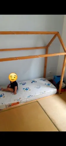 Cama Montessoriana com colchão 