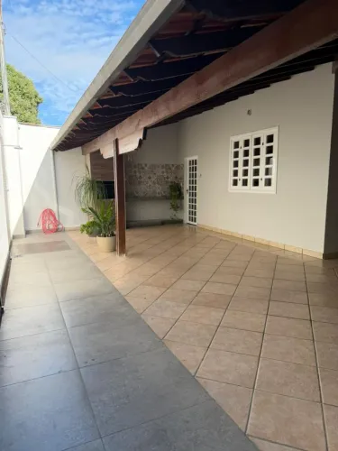 Bairro Delfino casa em Lote 300 m²...