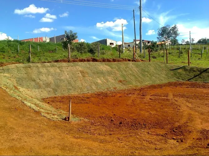 Terreno 1000m2 no BARREIRO