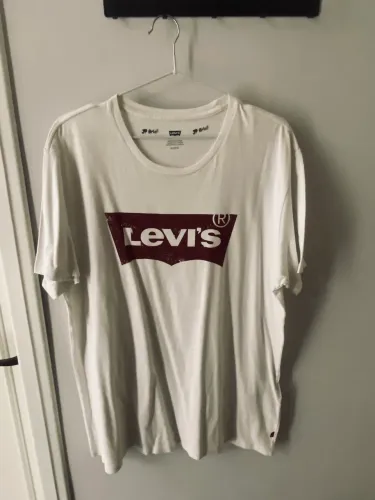 Camiseta Levis