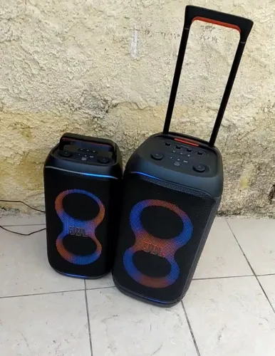JBL PARTYBOX stage 320 (usada por 2 meses)