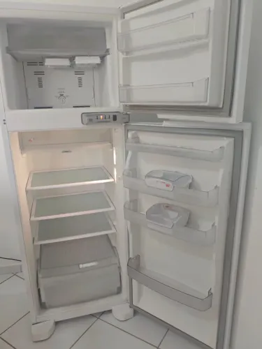Geladeira em ótimas condições