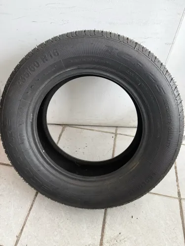 Pneu aro 16 235/60
