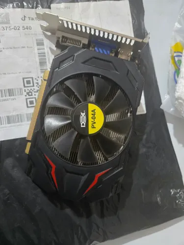 Placa de video R7 240 ddr5 Potente