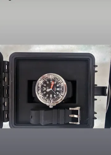 Vende-se relógio citizen promaster impecável
