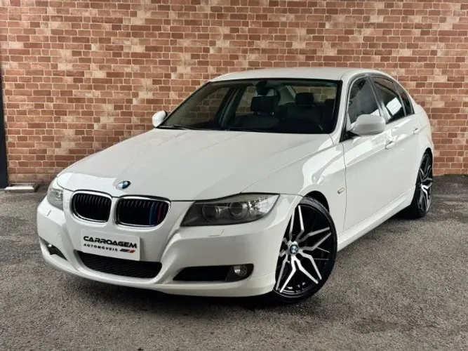 BMW 320I A 2011