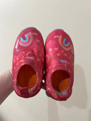 VENDO TÊNIS BIBI LUZES, NÚMERO 23. LEIA A DESCRIÇÃO 