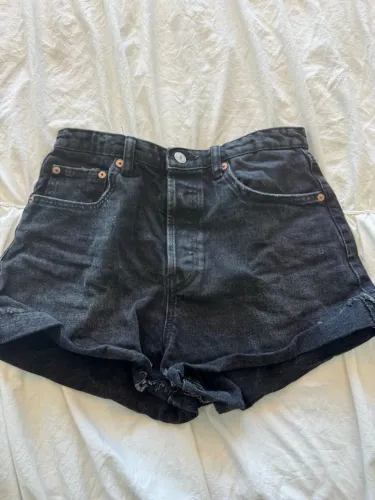 Shorts jeans preto