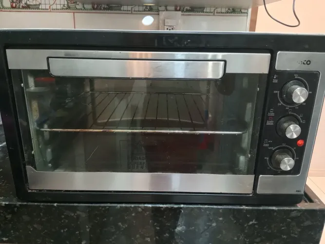 Título: Forno Elétrico Philco 46L em Ótimo Estado