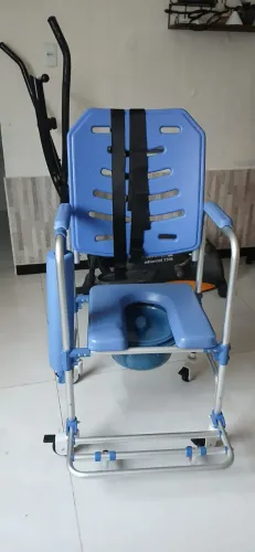 CADEIRA DE BANHO NOVA