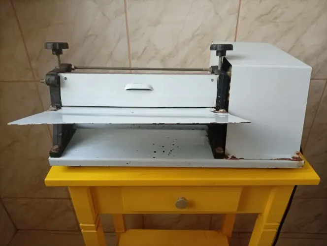 Cilindro elétrico laminador de massas