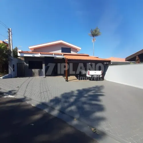 Venda de Casas / Condomínio na cidade de São Carlos