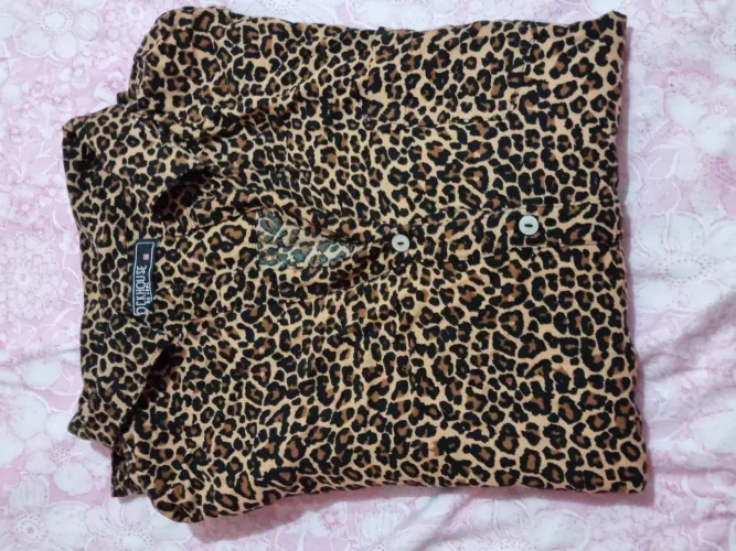 Camisa oncinha plus size