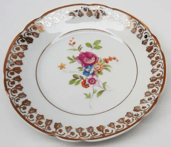 Prato de porcelana antigo com flores
