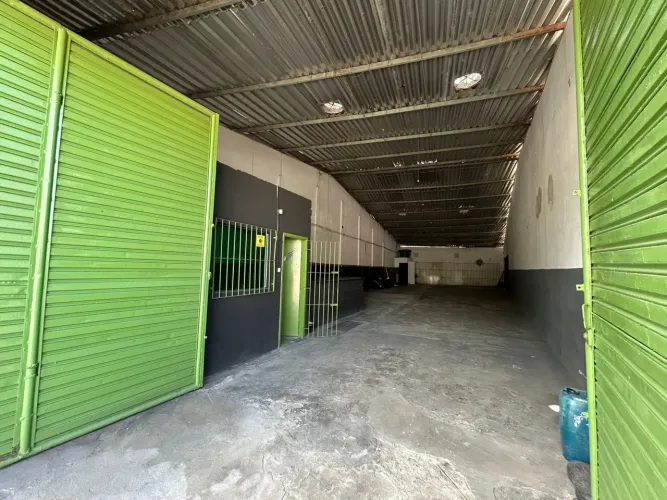 EXCELENTE GALPÃO NA LADEIRA DO ÓLEO!! APENAS 4.600,00