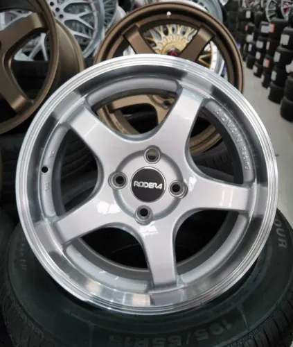 Jogo de rodas Advan GT aro 15 4x100