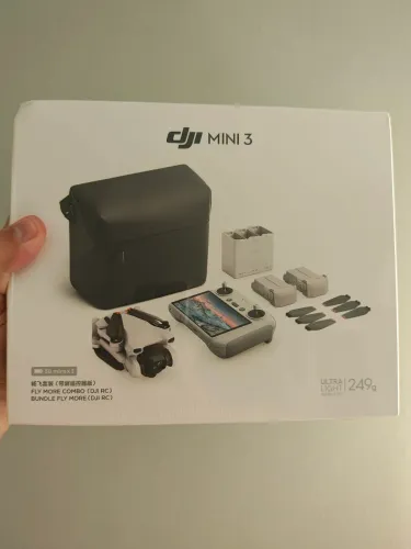 Drone DJI Mini 3 Fly More Combo NOVO e LACRADO controle com tela 