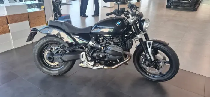 BMW R12 PRETA 2025 1200CC 900KM RODADOS