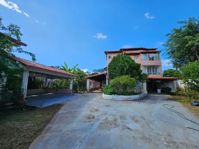 Casa com piscina | Lote extenso (1200 m²) | Condomínio Vivendas Colorado 1