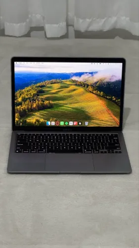 MacBook Air M1 8GB ジャンク 美品・ジャンク品】MacBook Air M1