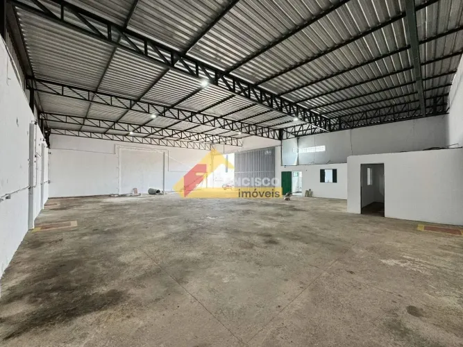 Galpão para aluguel, Levindo Paula Pereira - Divinópolis/MG