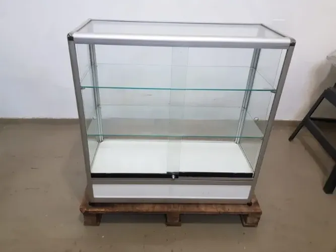 Vitrine / Expositor / Balcão