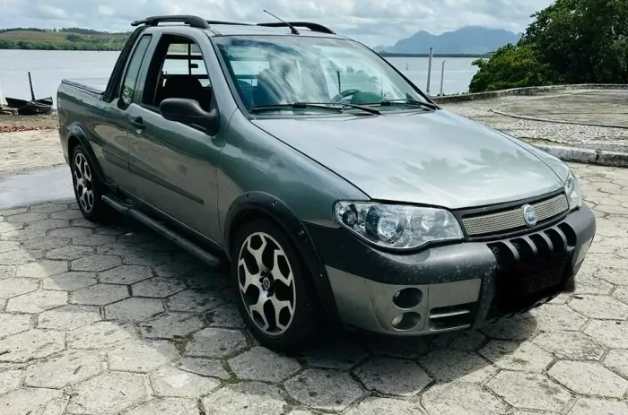 Fiat Strada 2005 Usados e Novos