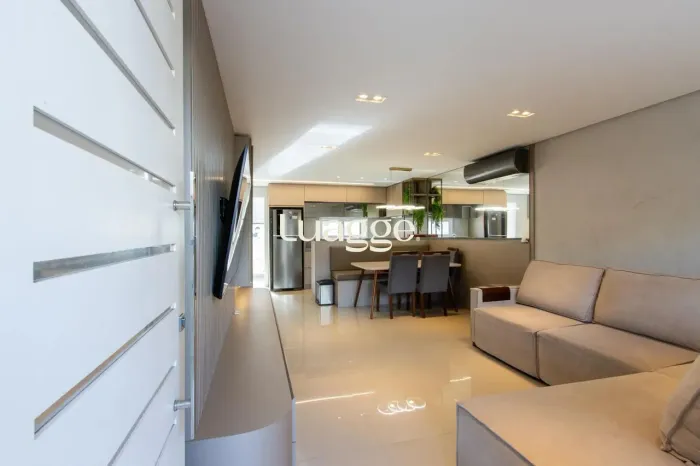 Sobrado para Venda - 95,16m², 3 dormitórios, sendo 1 suites, 2 vagas - Hípica